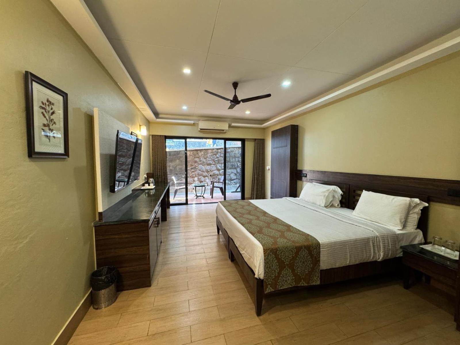 Upper Deck Resort - Stay And Relax At The Highest Peak Lonavala Exteriér fotografie