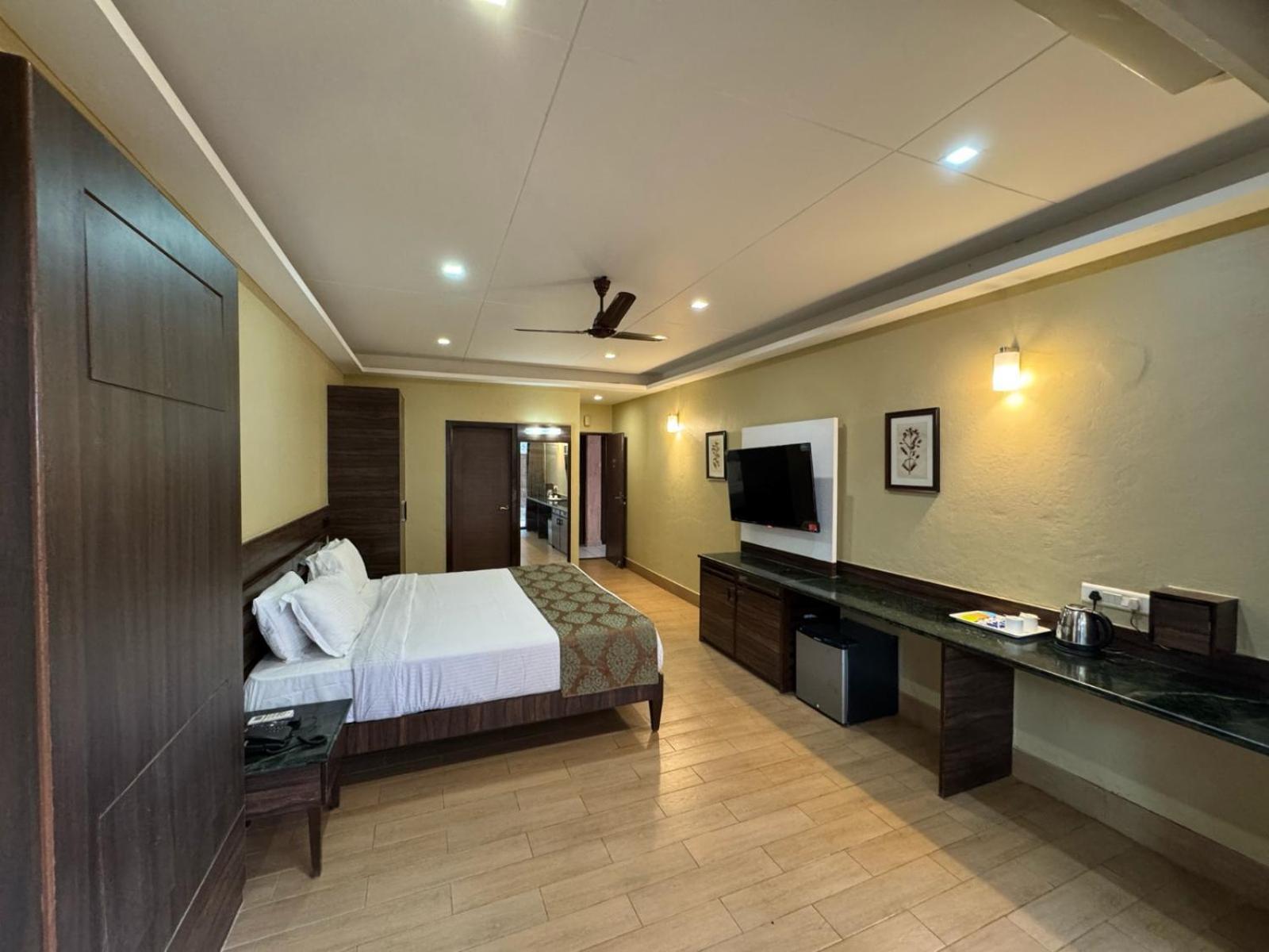 Upper Deck Resort - Stay And Relax At The Highest Peak Lonavala Exteriér fotografie