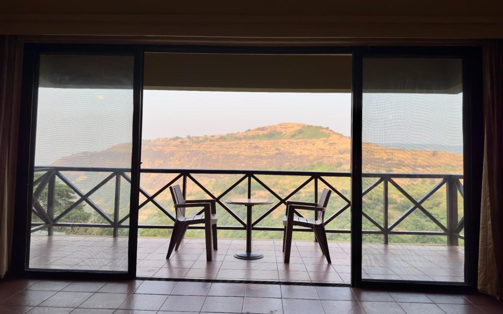 Upper Deck Resort - Stay And Relax At The Highest Peak Lonavala Exteriér fotografie