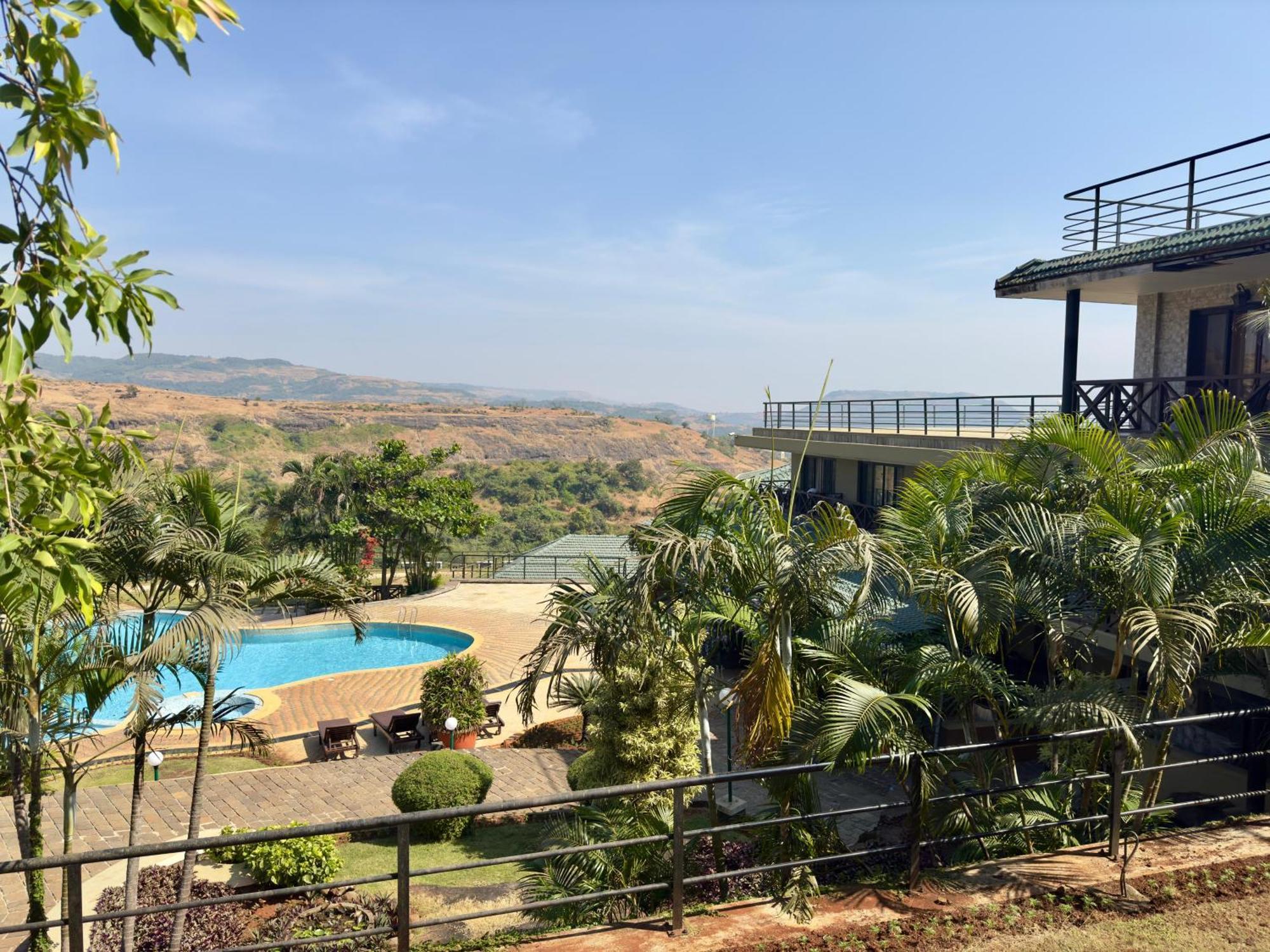 Upper Deck Resort - Stay And Relax At The Highest Peak Lonavala Exteriér fotografie