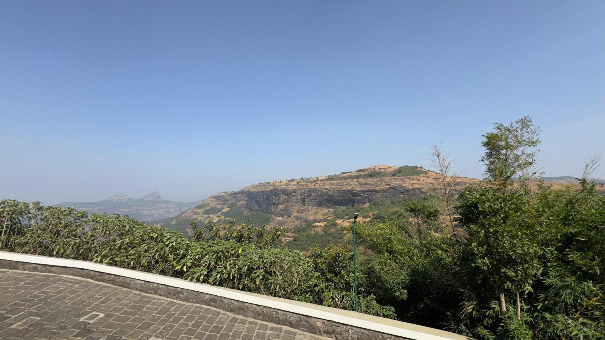 Upper Deck Resort - Stay And Relax At The Highest Peak Lonavala Exteriér fotografie